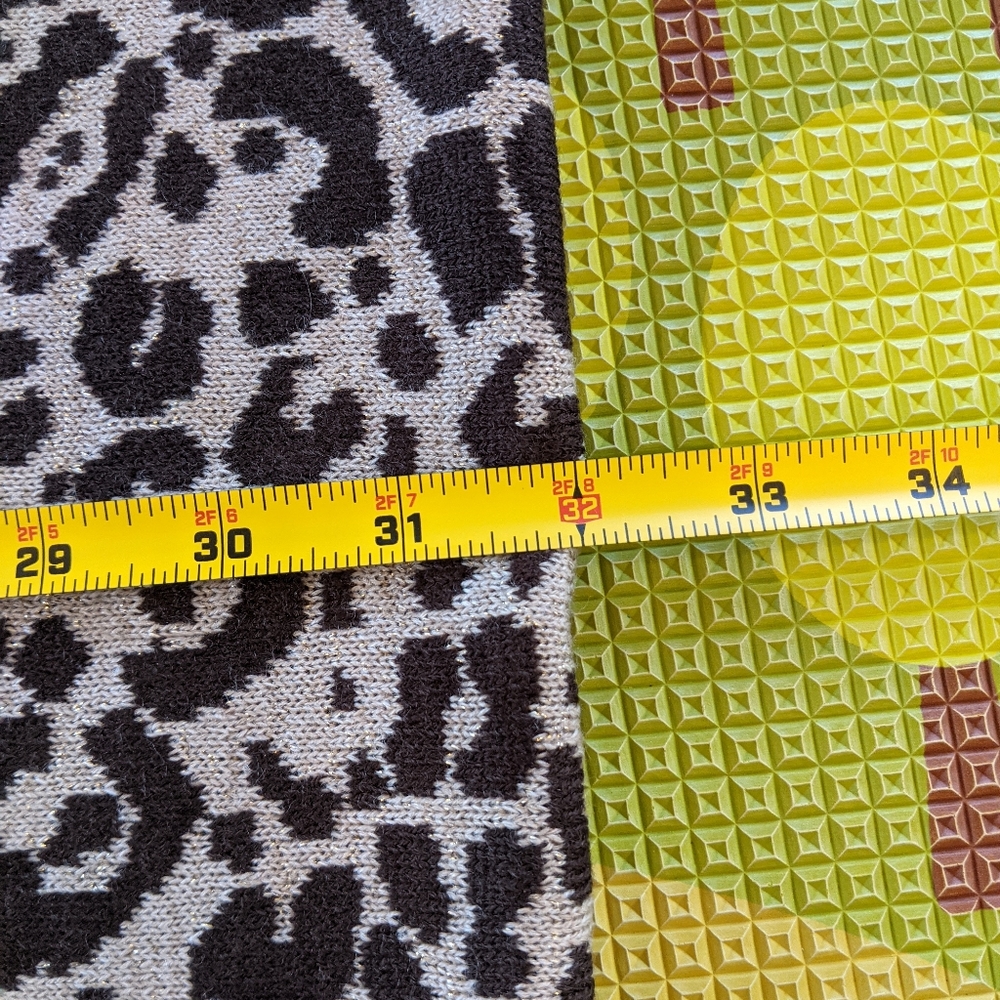 Calvin Klein Leopard Infinity Scarf - Picture 11 of 12